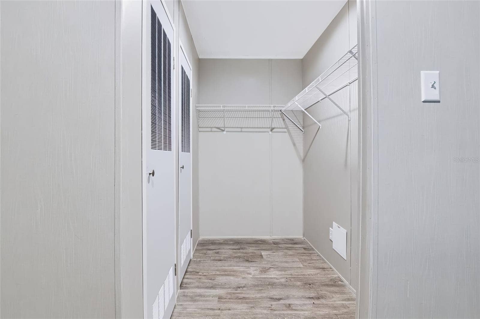 25124 HUCKLEBERRY WAY, Astatula, FL 34705 Storage