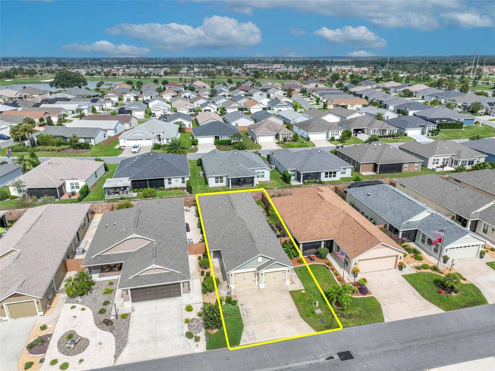 2137 LOCKLIN LANE, The Villages, FL 32163 2137 LOCKLIN LANE, The Villages, FL 32163