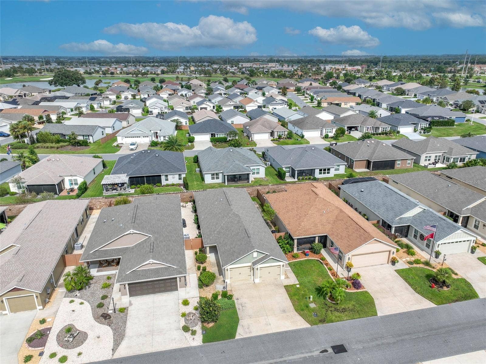 2137 LOCKLIN LANE, The Villages, FL 32163 2137 LOCKLIN LANE, The Villages, FL 32163