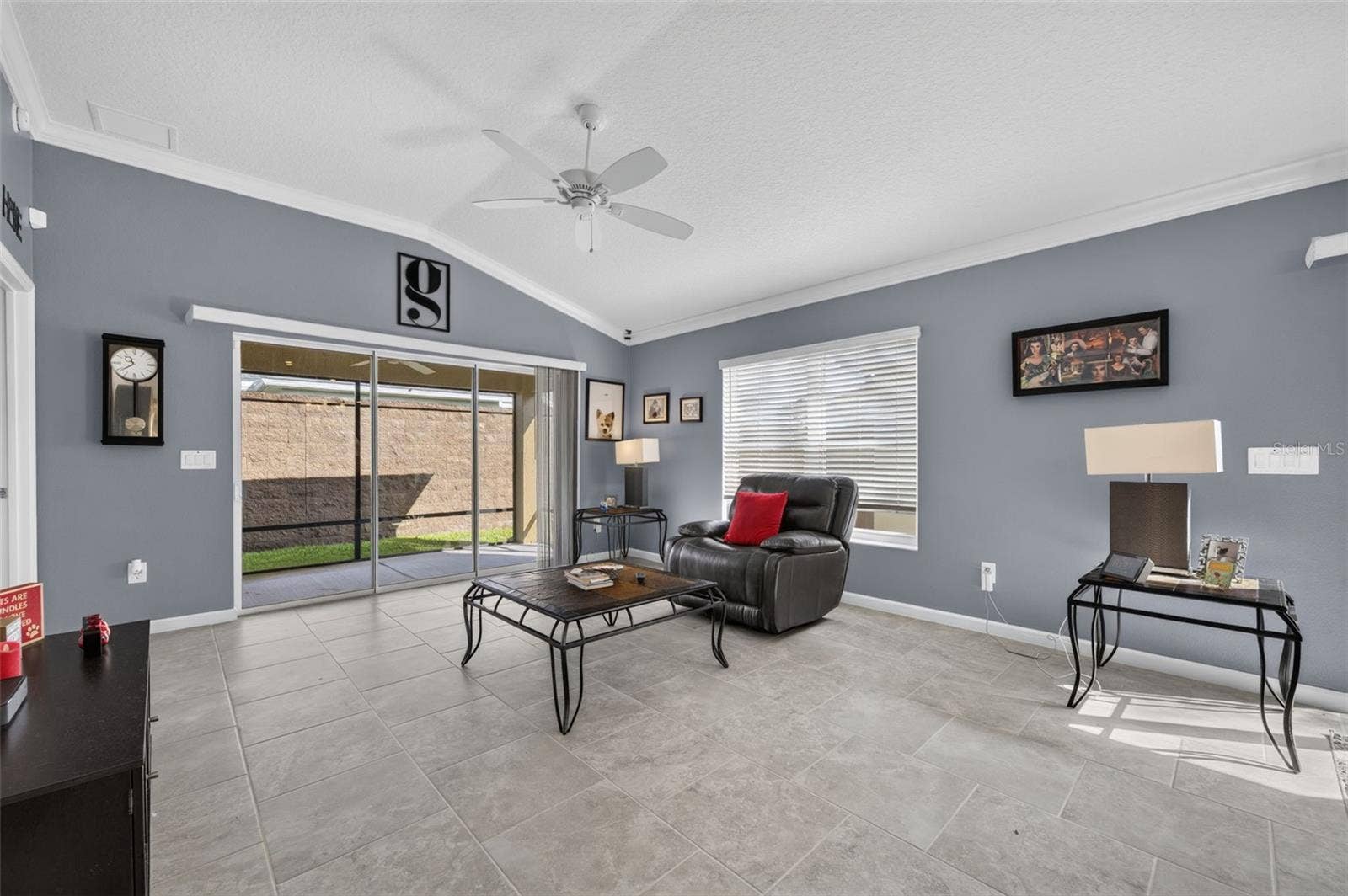 2137 LOCKLIN LANE, The Villages, FL 32163 2137 LOCKLIN LANE, The Villages, FL 32163