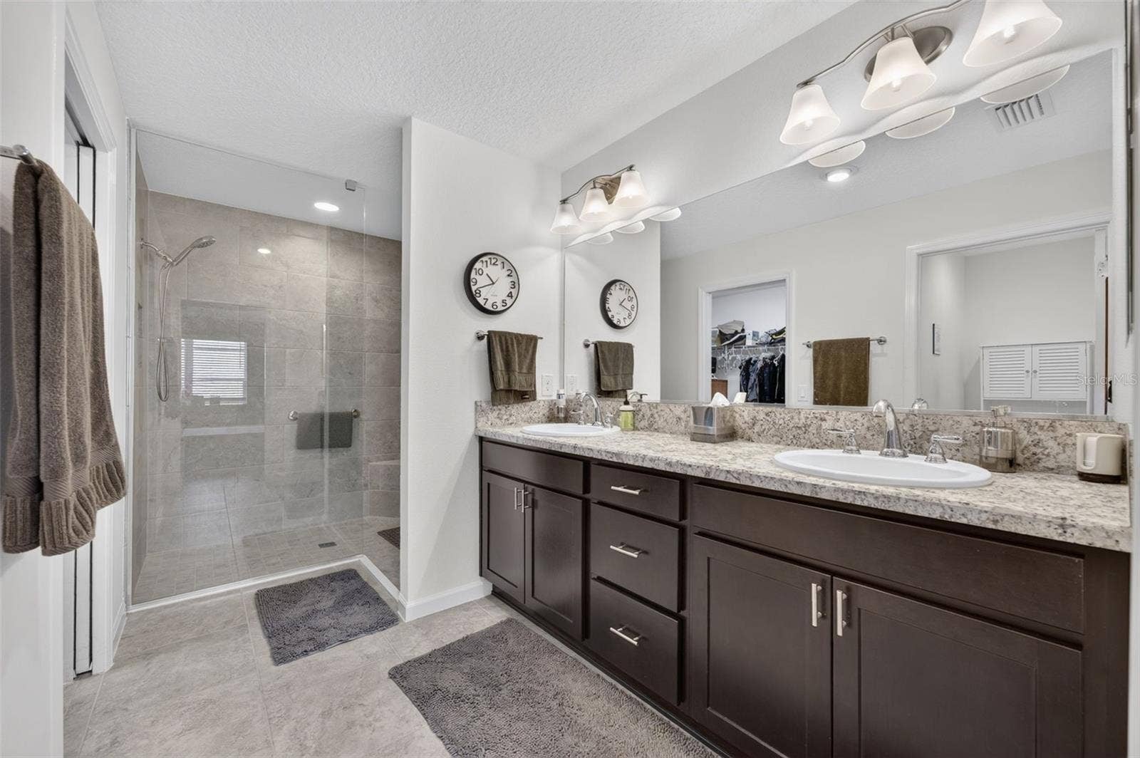 2137 LOCKLIN LANE, The Villages, FL 32163 2137 LOCKLIN LANE, The Villages, FL 32163