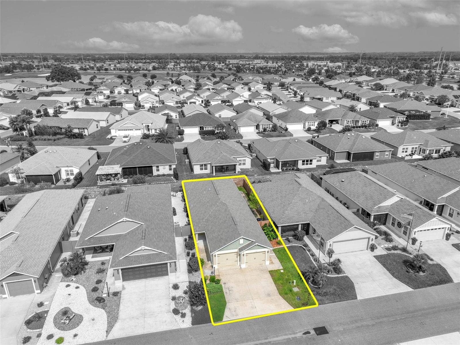 2137 LOCKLIN LANE, The Villages, FL 32163 2137 LOCKLIN LANE, The Villages, FL 32163
