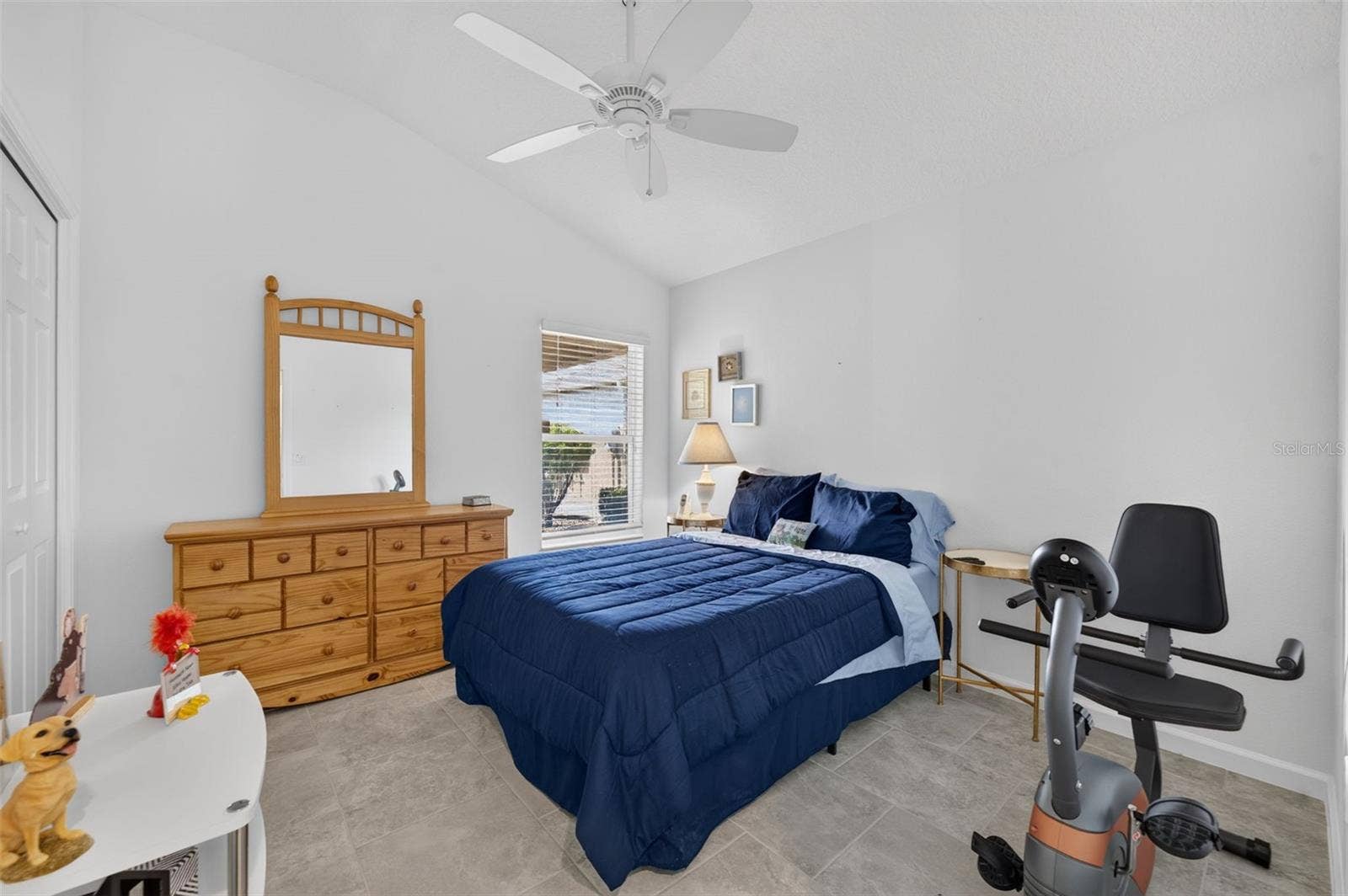 2137 LOCKLIN LANE, The Villages, FL 32163 2137 LOCKLIN LANE, The Villages, FL 32163