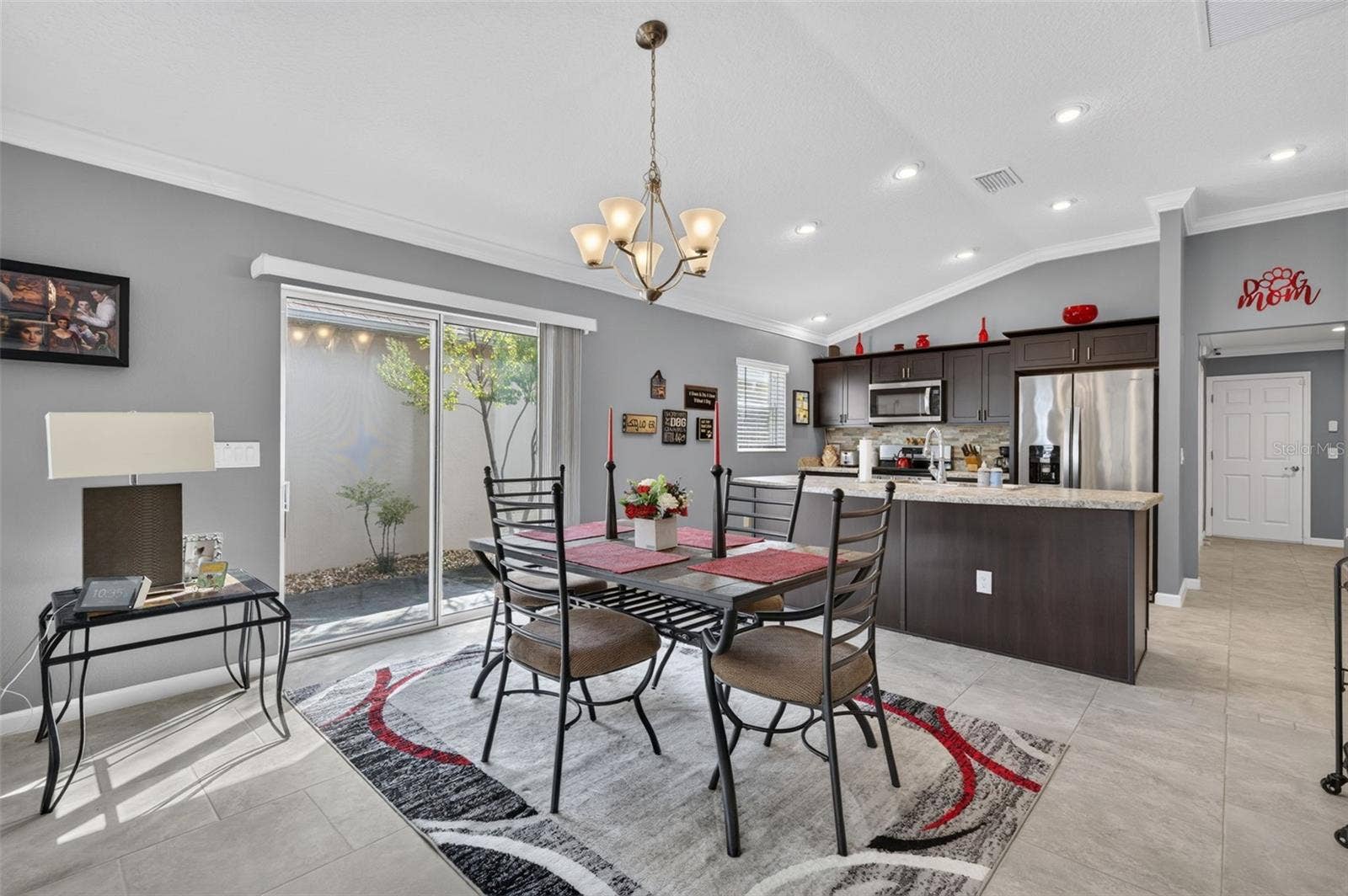 2137 LOCKLIN LANE, The Villages, FL 32163 2137 LOCKLIN LANE, The Villages, FL 32163