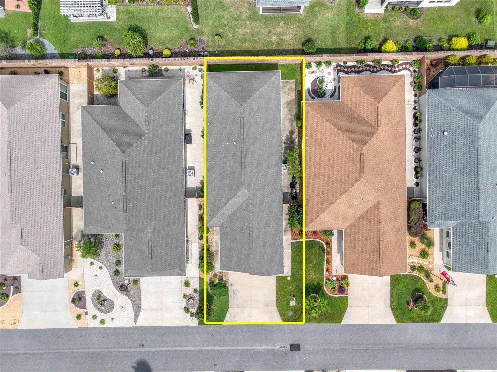 2137 LOCKLIN LANE, The Villages, FL 32163 2137 LOCKLIN LANE, The Villages, FL 32163