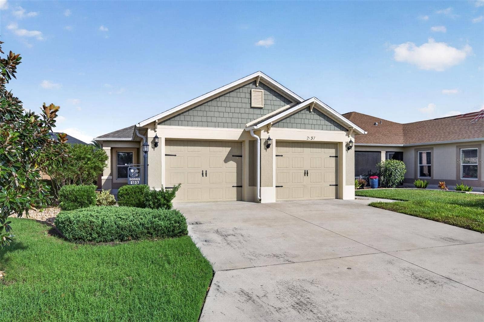 2137 LOCKLIN LANE, The Villages, FL 32163 2137 LOCKLIN LANE, The Villages, FL 32163
