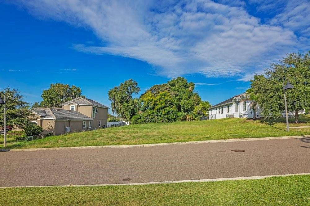 1828 MOORINGS COURT, Clermont, FL 34711