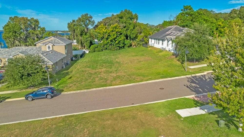 1828 MOORINGS COURT, Clermont, FL 34711