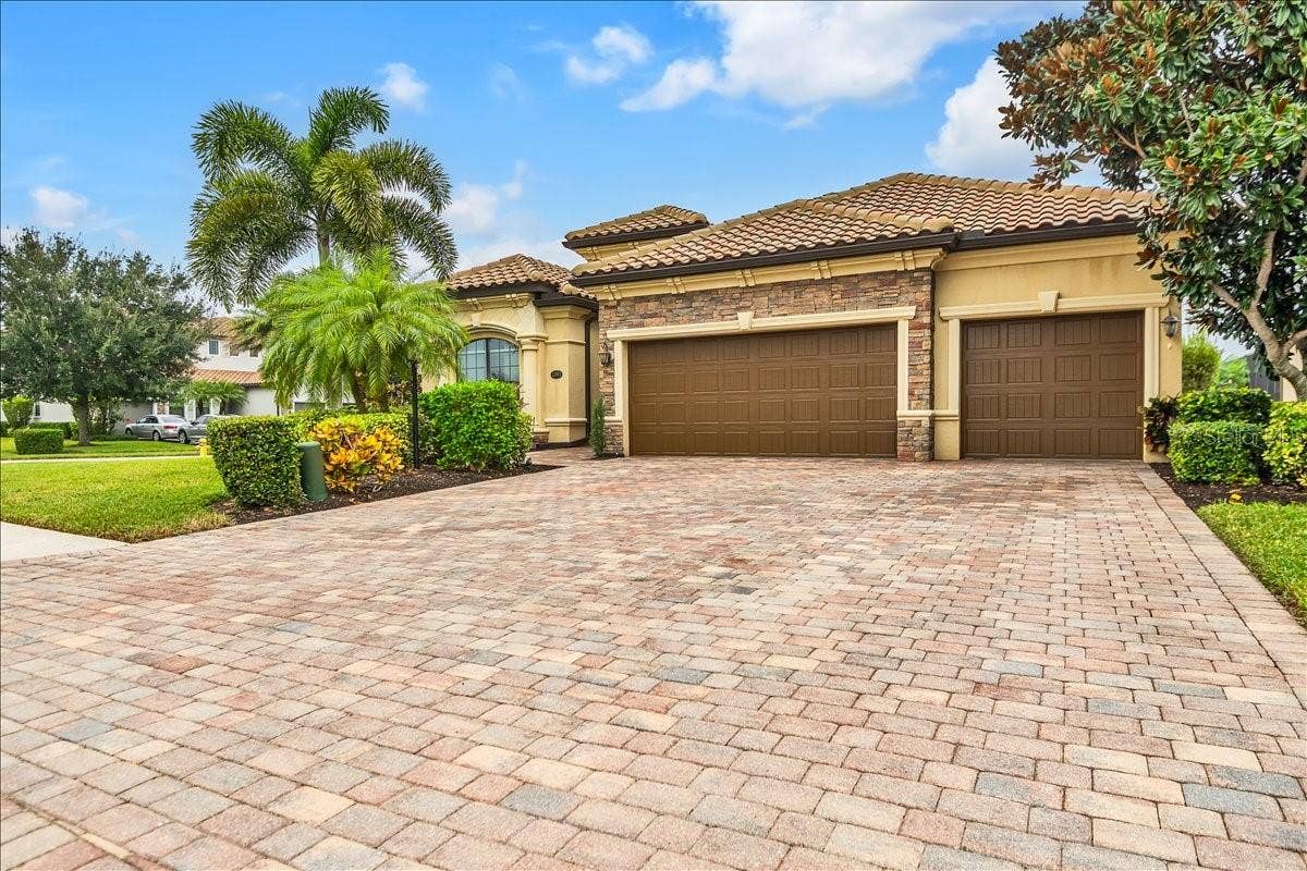 13003 BELKNAP PLACE, Bradenton, FL 34211 13003 BELKNAP PLACE, Bradenton, FL 34211