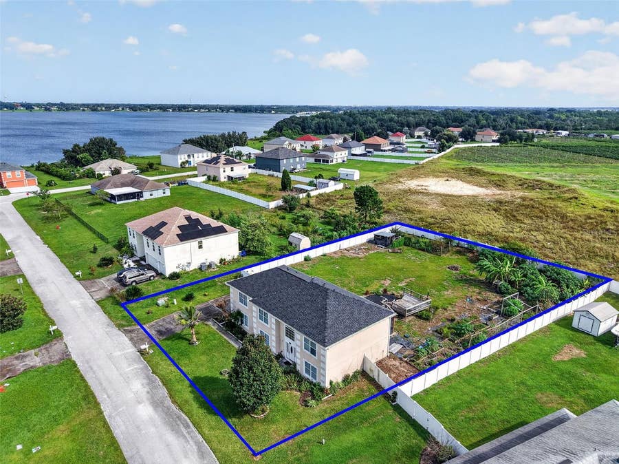 Property photo for 321 LAKE HILLS LN, Eagle Lake, FL