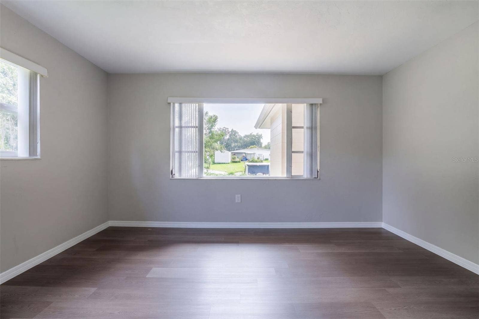1627 CANAL COURT, Tavares, FL 32778 1627 CANAL COURT, Tavares, FL 32778