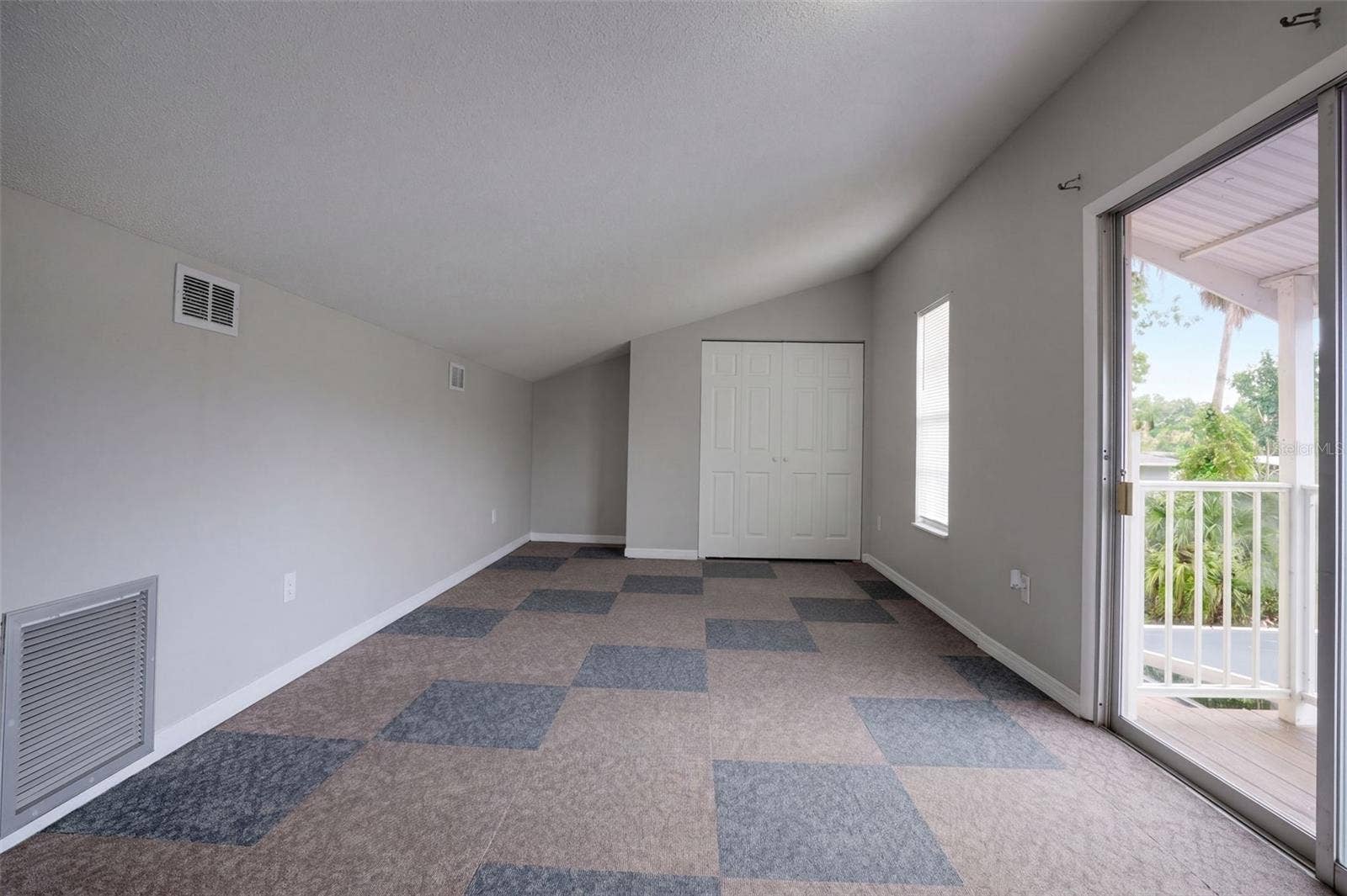1627 CANAL COURT, Tavares, FL 32778 1627 CANAL COURT, Tavares, FL 32778