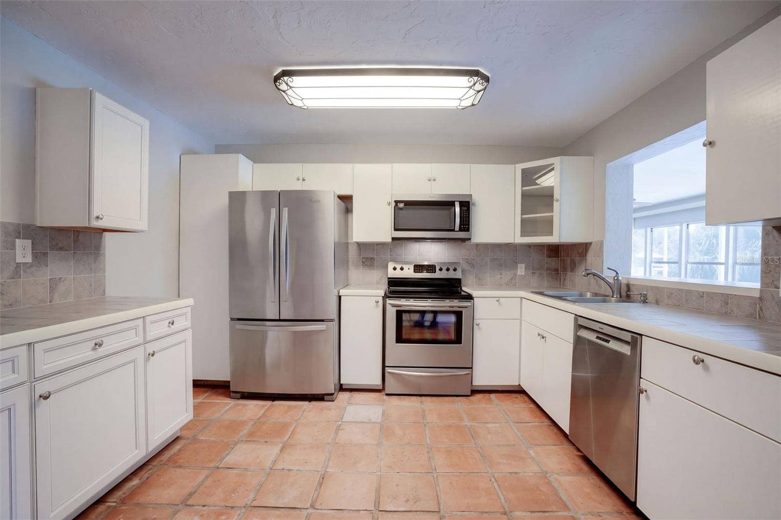 1627 CANAL COURT, Tavares, FL 32778 1627 CANAL COURT, Tavares, FL 32778
