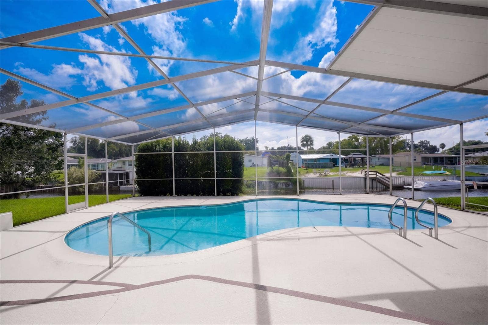 1627 CANAL COURT, Tavares, FL 32778 1627 CANAL COURT, Tavares, FL 32778
