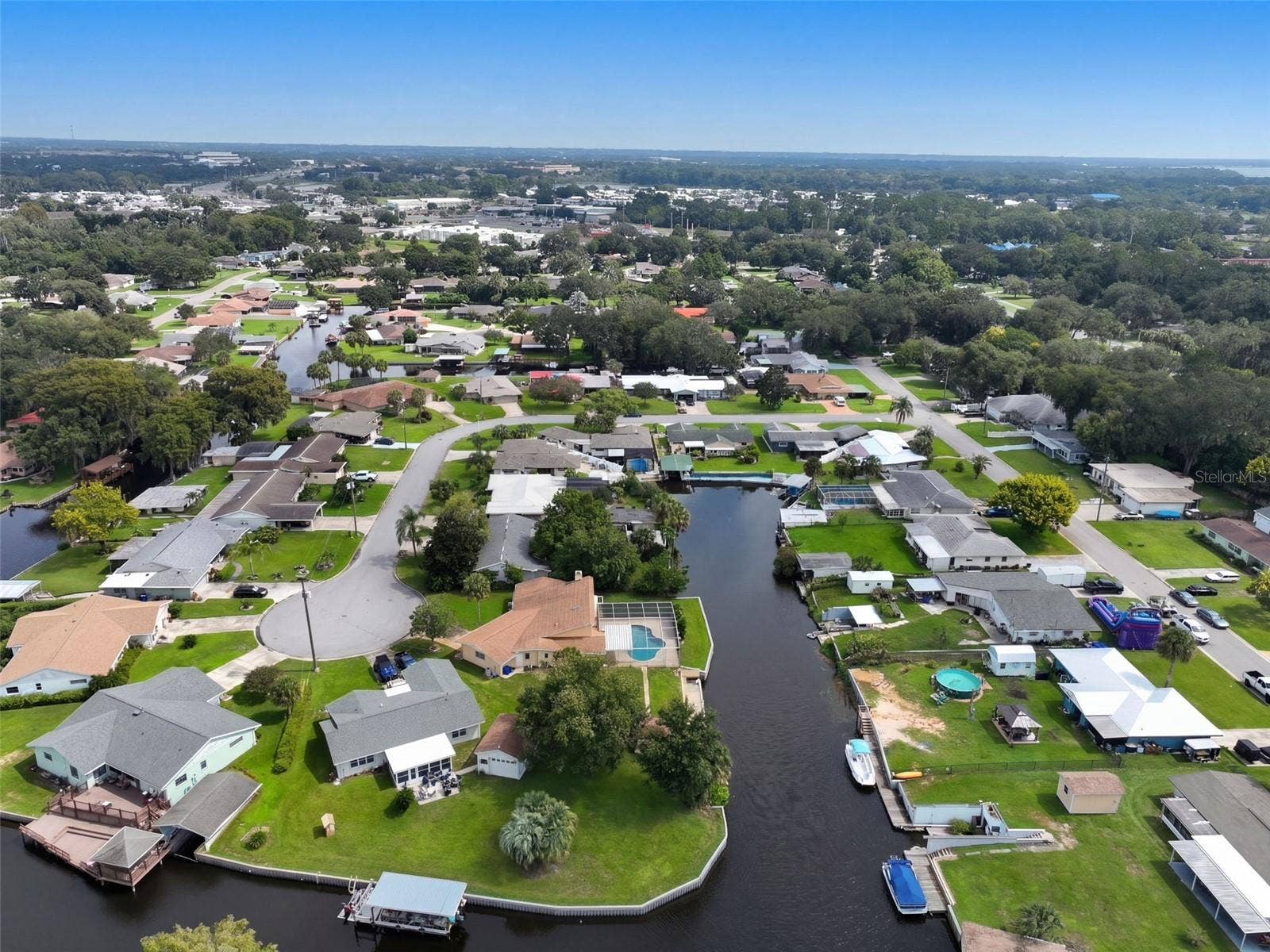 1627 CANAL COURT, Tavares, FL 32778 1627 CANAL COURT, Tavares, FL 32778