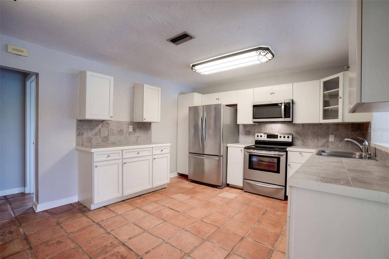 1627 CANAL COURT, Tavares, FL 32778 1627 CANAL COURT, Tavares, FL 32778
