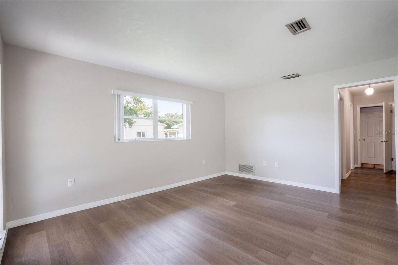 1627 CANAL COURT, Tavares, FL 32778 1627 CANAL COURT, Tavares, FL 32778