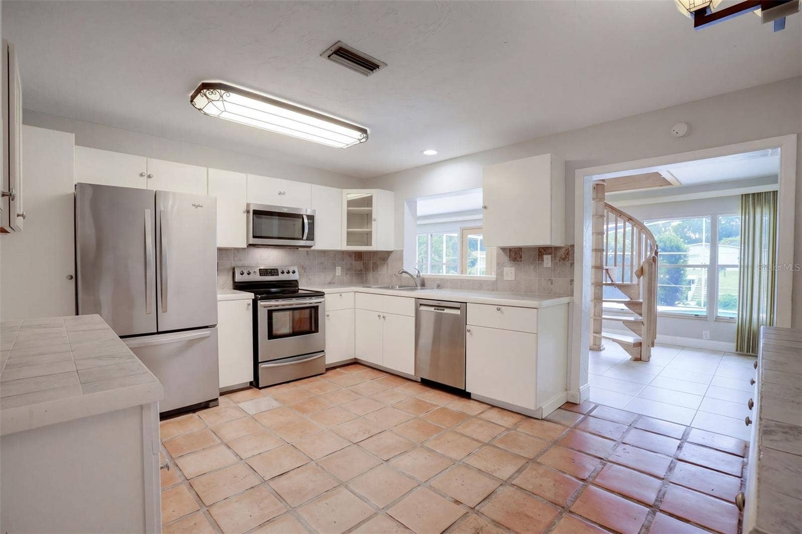 1627 CANAL COURT, Tavares, FL 32778 1627 CANAL COURT, Tavares, FL 32778