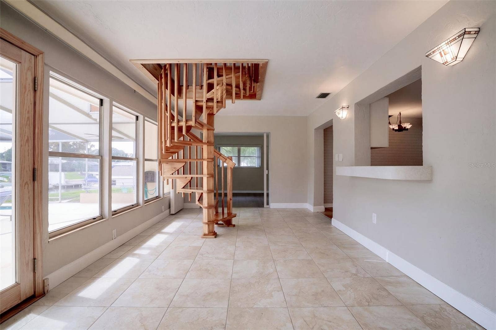 1627 CANAL COURT, Tavares, FL 32778 1627 CANAL COURT, Tavares, FL 32778