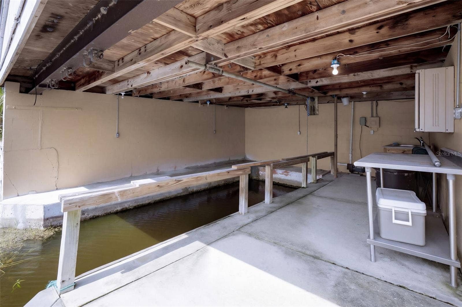 1627 CANAL COURT, Tavares, FL 32778 1627 CANAL COURT, Tavares, FL 32778