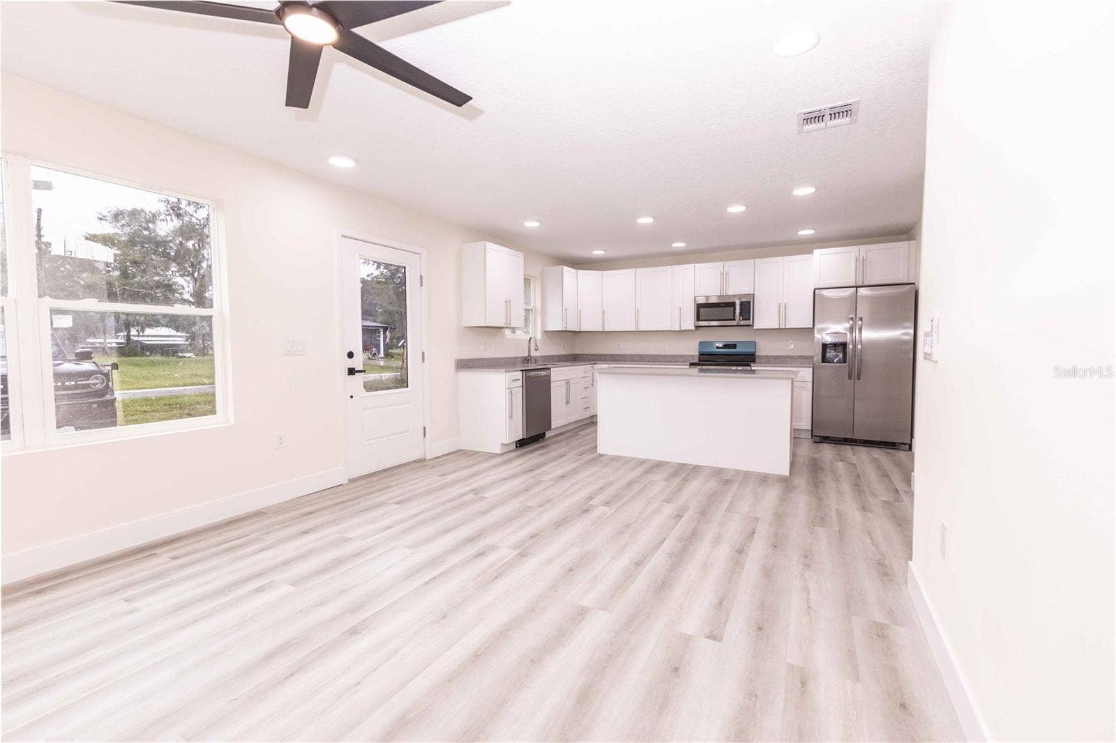 2399 CR 423, Lake Panasoffkee, FL 33538