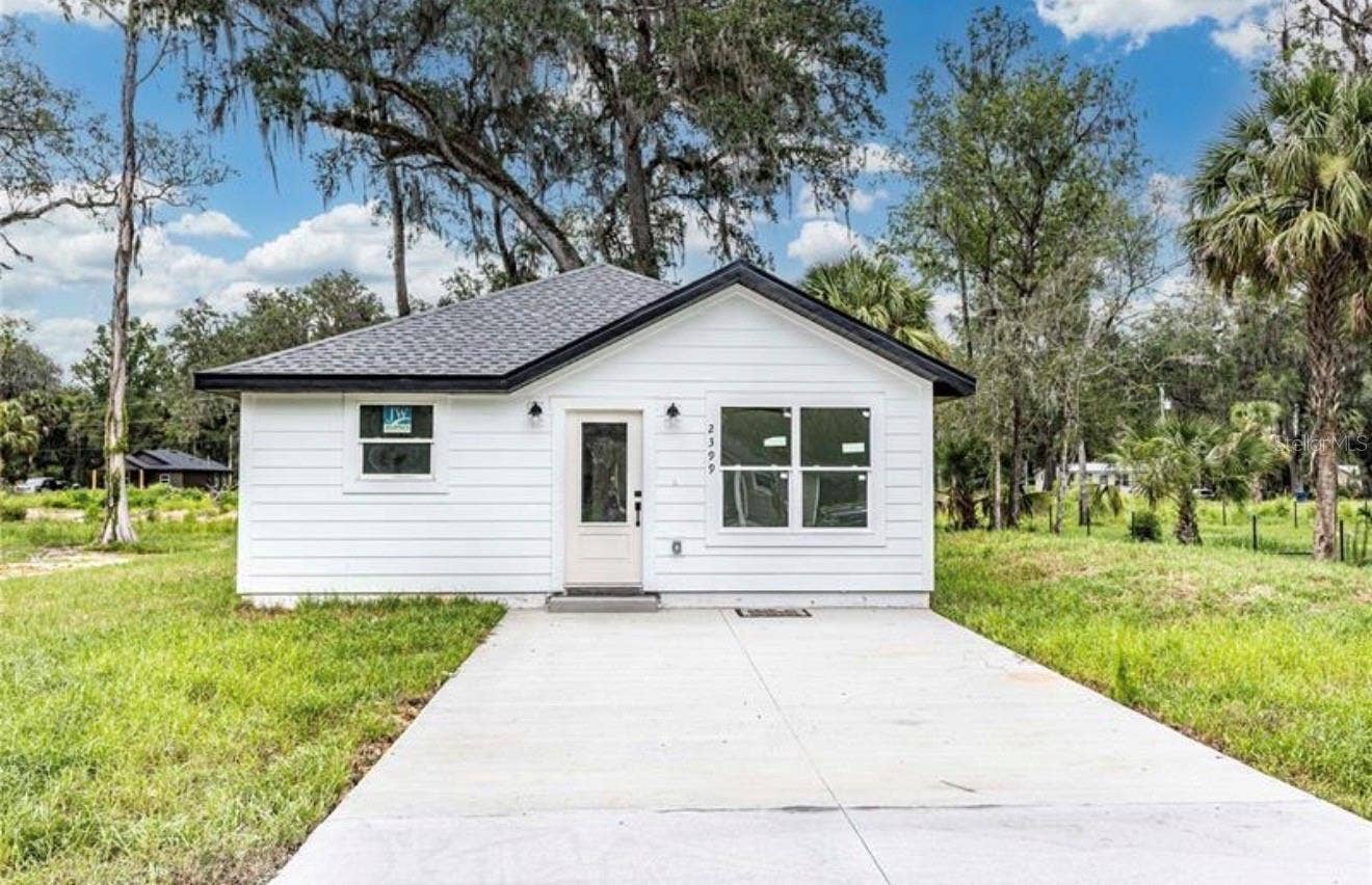 2399 CR 423, Lake Panasoffkee, FL 33538