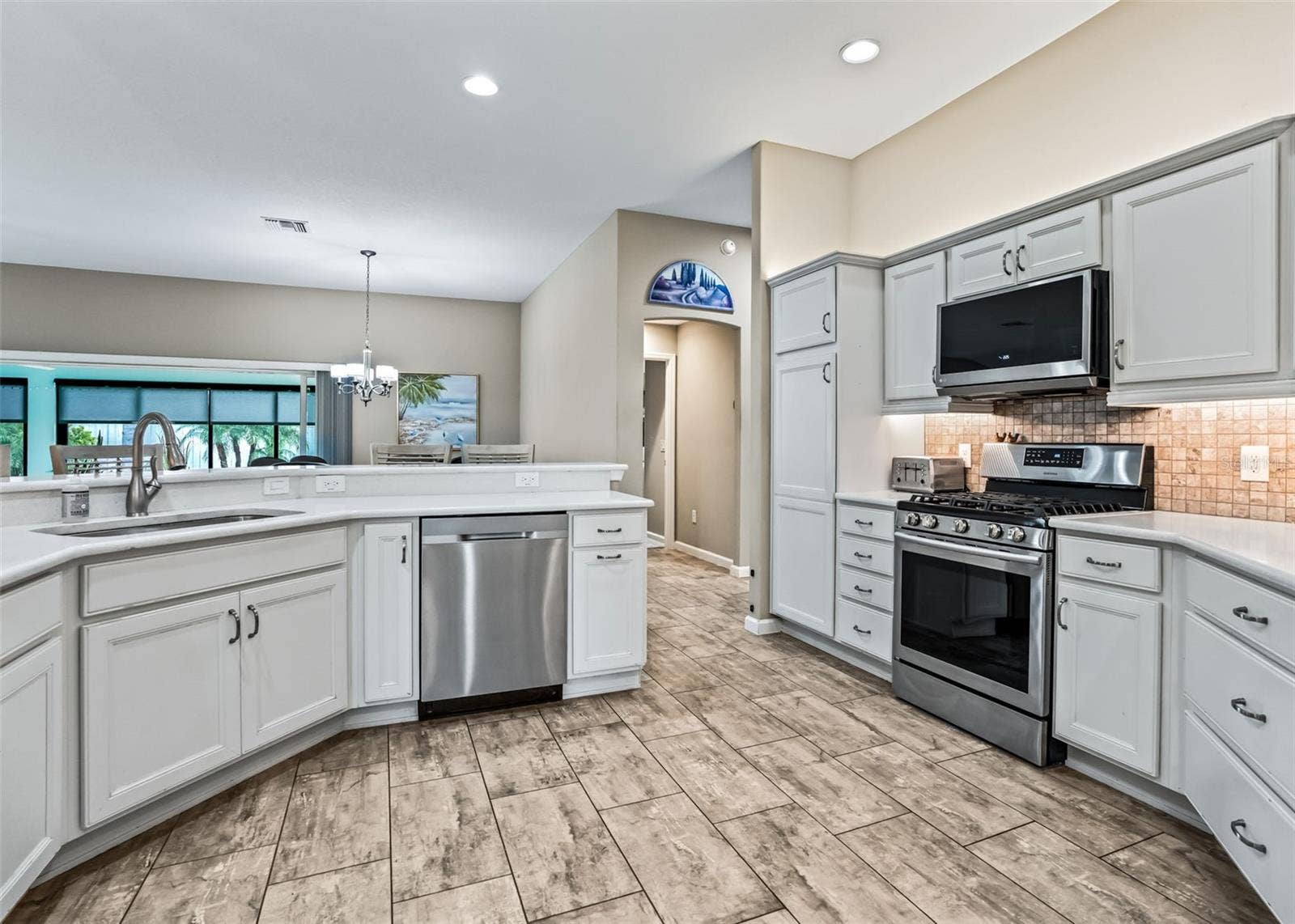 6065 KECKONEN DRIVE, The Villages, FL 32163 6065 KECKONEN DRIVE, The Villages, FL 32163