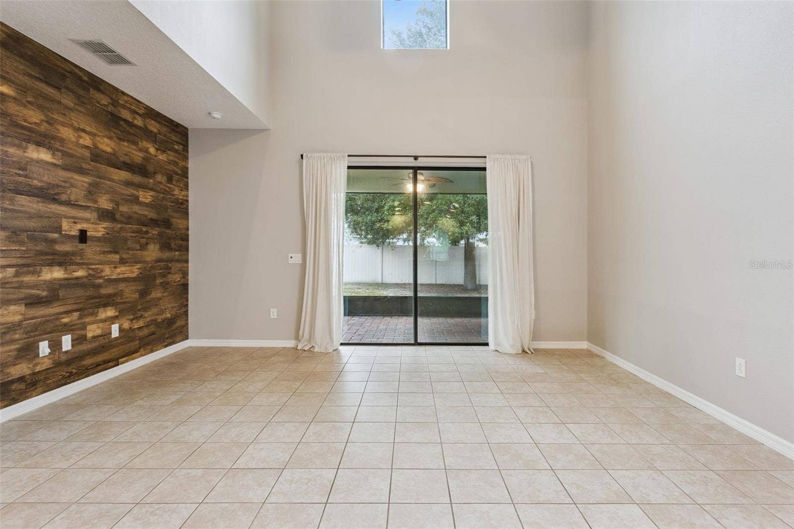 9280 CHANDLER DRIVE, Groveland, FL 34736