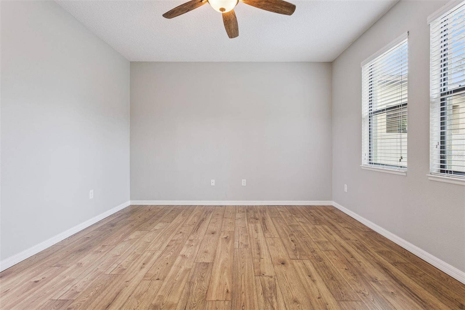 9280 CHANDLER DRIVE, Groveland, FL 34736