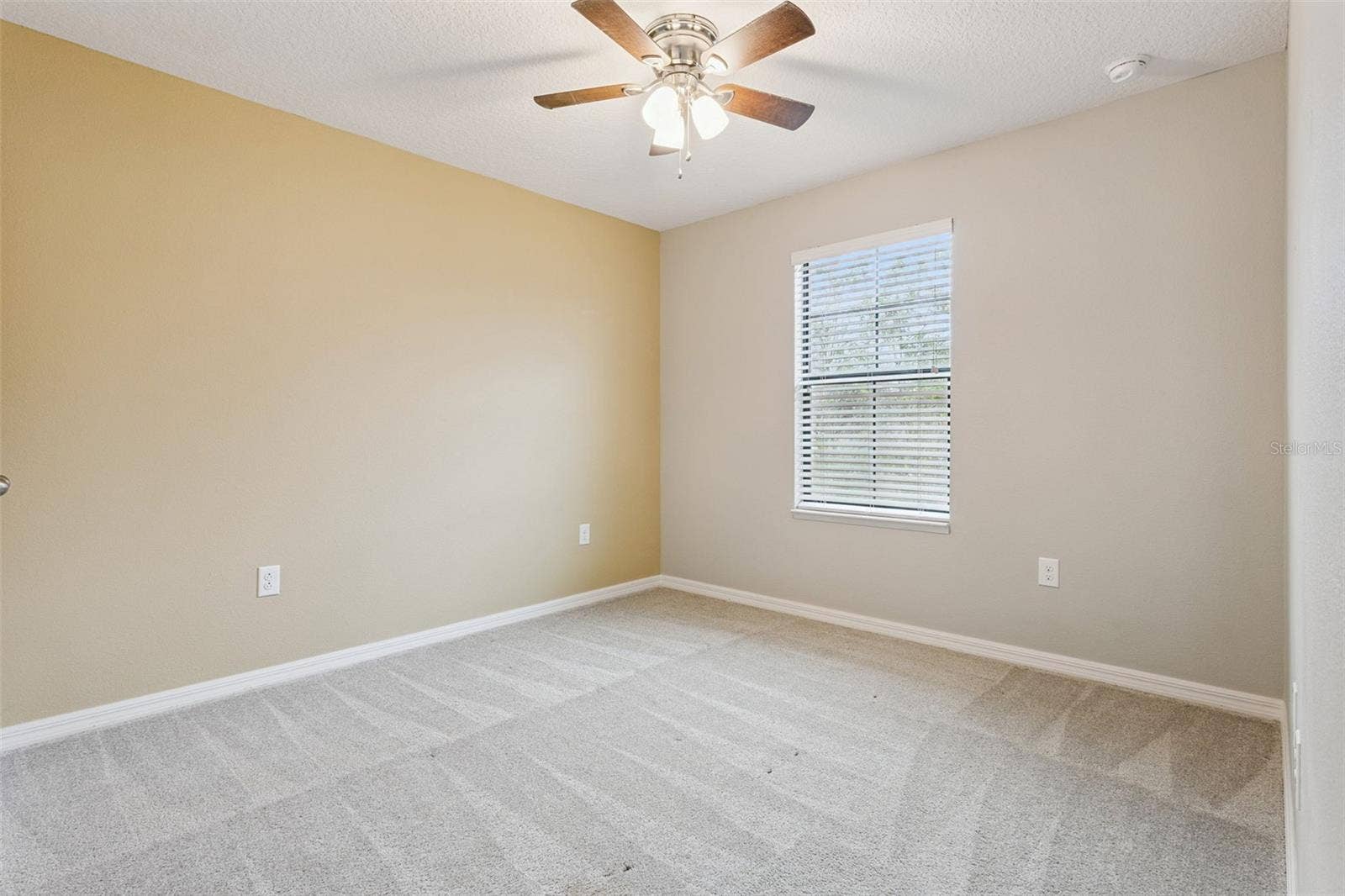 9280 CHANDLER DRIVE, Groveland, FL 34736