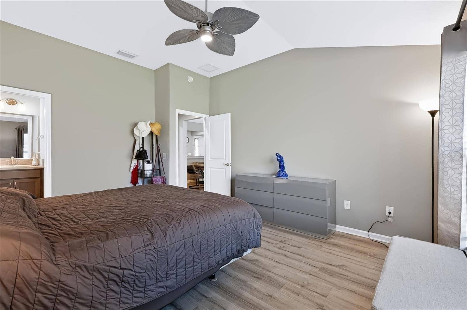 5916 HICKEY WAY, The Villages, FL 32163
