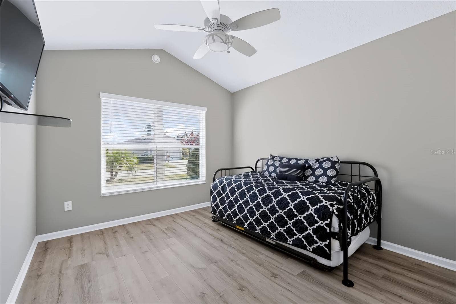 5916 HICKEY WAY, The Villages, FL 32163