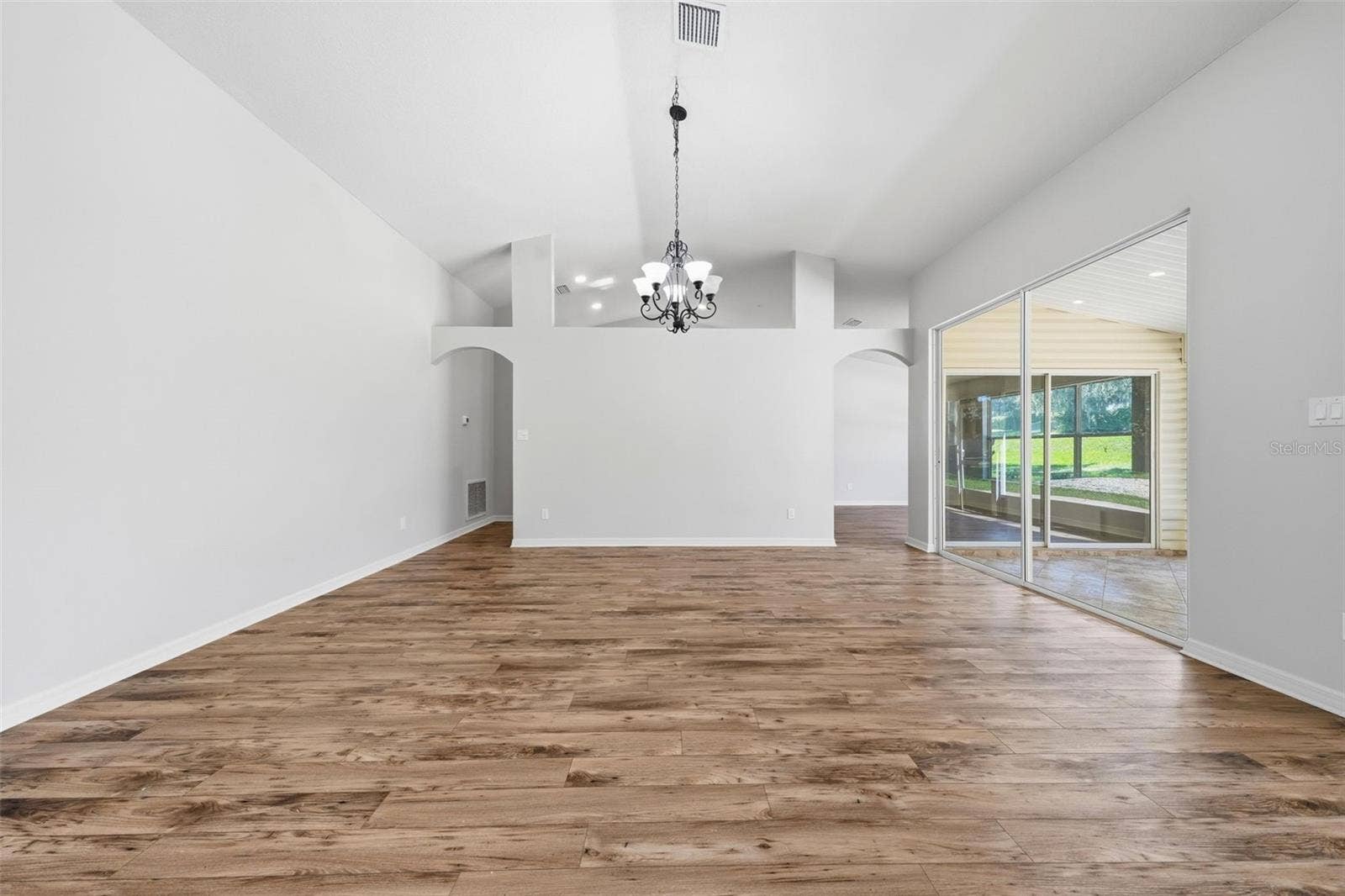 24809 RIVERBOAT BEND, Leesburg, FL 34748 24809 RIVERBOAT BEND, Leesburg, FL 34748