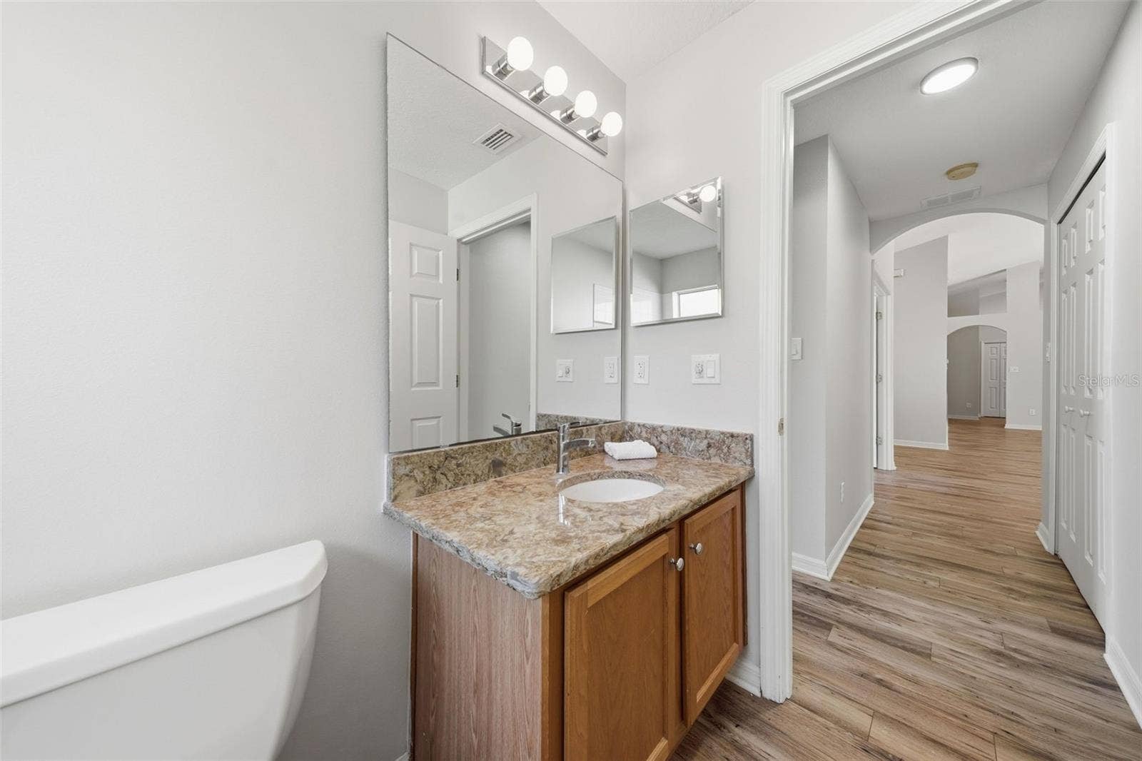 24809 RIVERBOAT BEND, Leesburg, FL 34748 24809 RIVERBOAT BEND, Leesburg, FL 34748