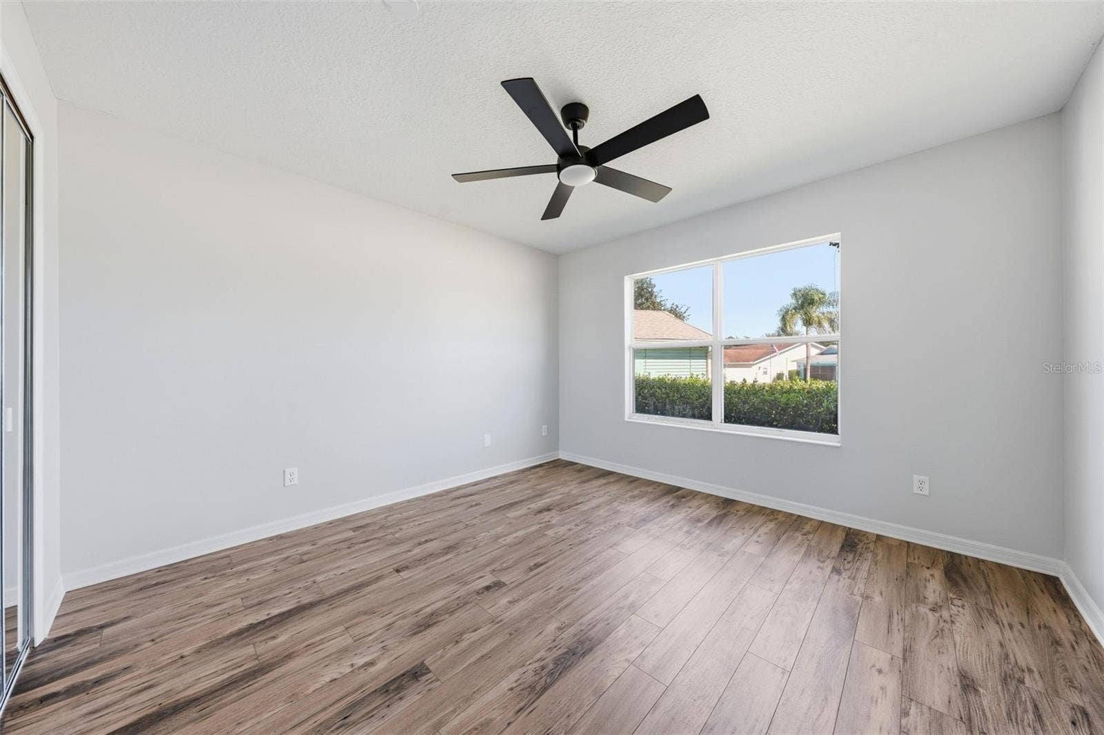 24809 RIVERBOAT BEND, Leesburg, FL 34748 24809 RIVERBOAT BEND, Leesburg, FL 34748