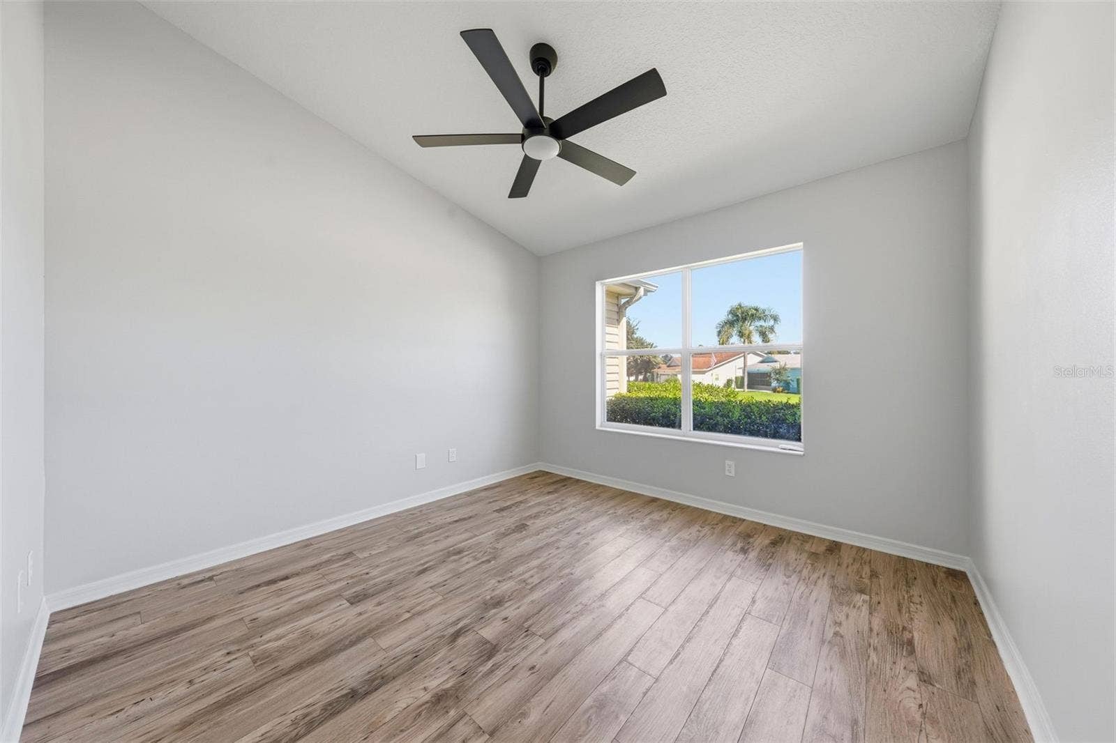 24809 RIVERBOAT BEND, Leesburg, FL 34748 24809 RIVERBOAT BEND, Leesburg, FL 34748