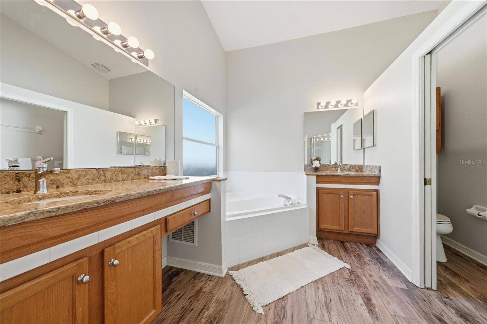 24809 RIVERBOAT BEND, Leesburg, FL 34748 24809 RIVERBOAT BEND, Leesburg, FL 34748