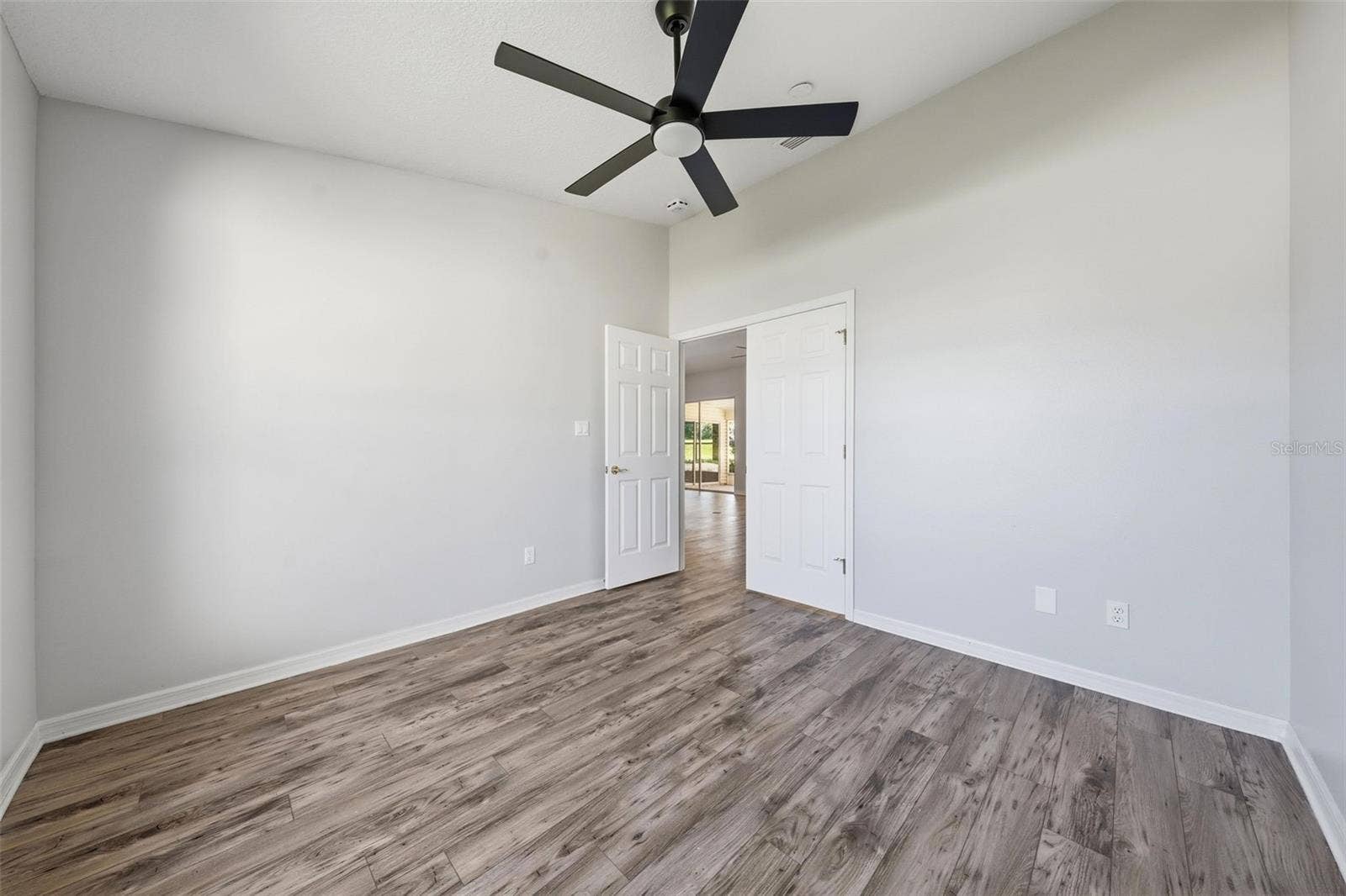 24809 RIVERBOAT BEND, Leesburg, FL 34748 24809 RIVERBOAT BEND, Leesburg, FL 34748