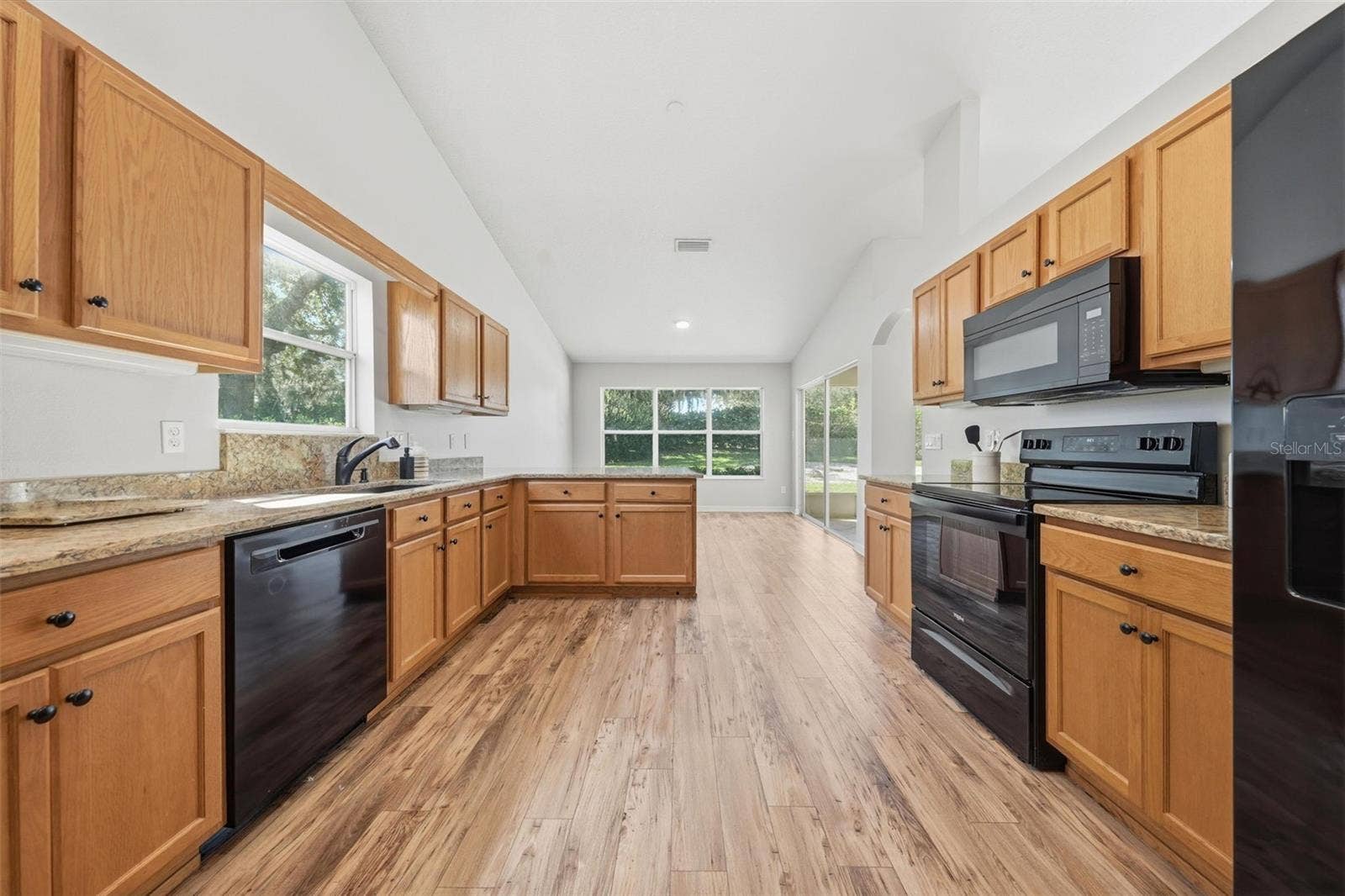 24809 RIVERBOAT BEND, Leesburg, FL 34748 24809 RIVERBOAT BEND, Leesburg, FL 34748