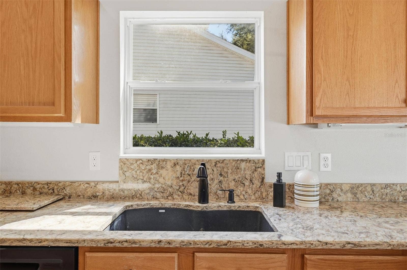 24809 RIVERBOAT BEND, Leesburg, FL 34748 24809 RIVERBOAT BEND, Leesburg, FL 34748