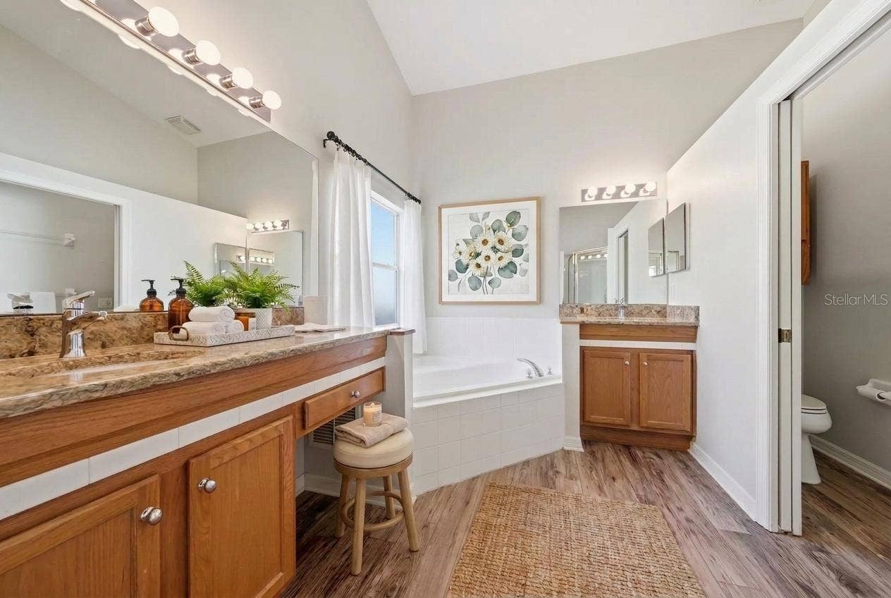 24809 RIVERBOAT BEND, Leesburg, FL 34748 24809 RIVERBOAT BEND, Leesburg, FL 34748