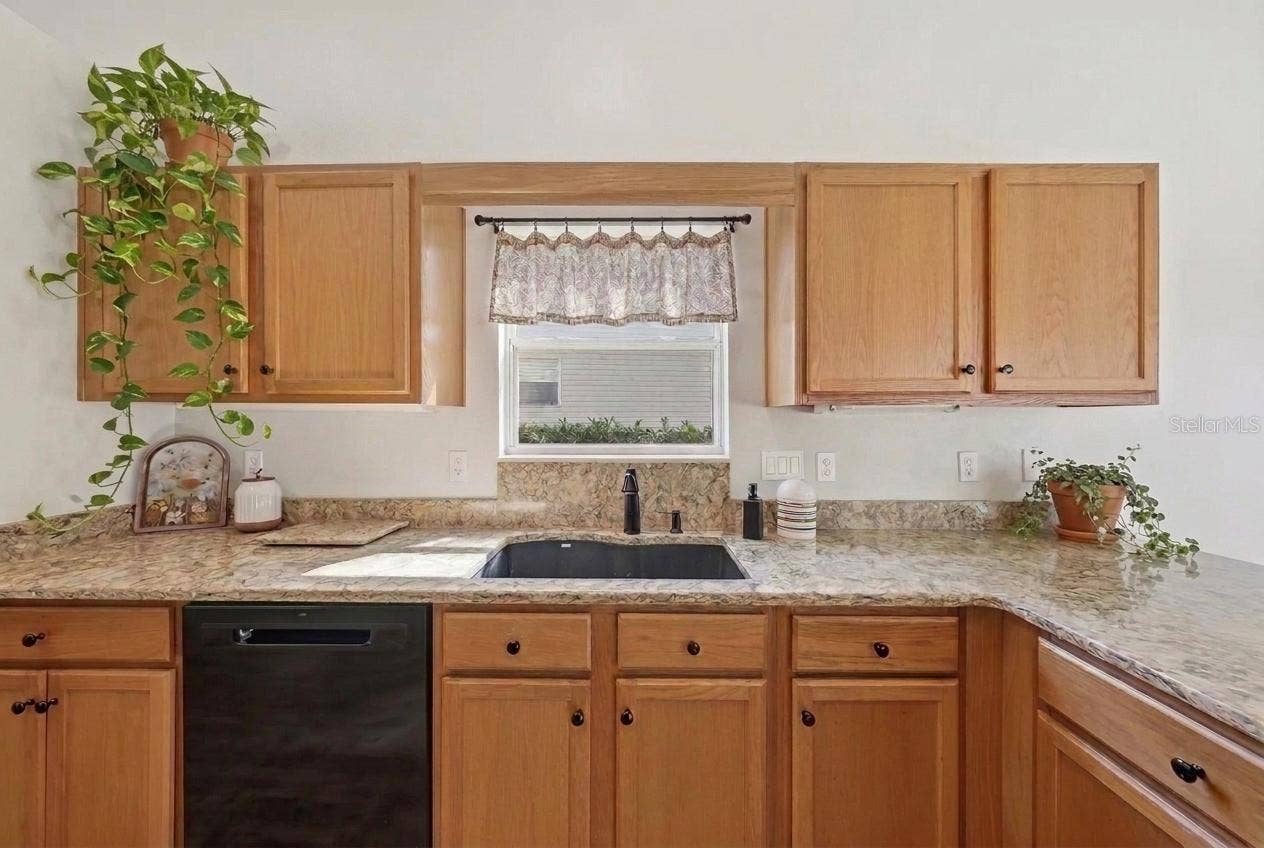 24809 RIVERBOAT BEND, Leesburg, FL 34748 24809 RIVERBOAT BEND, Leesburg, FL 34748