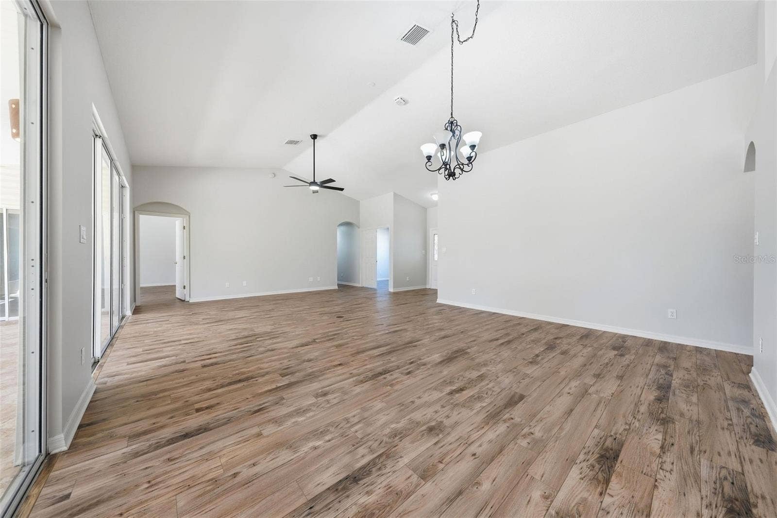 24809 RIVERBOAT BEND, Leesburg, FL 34748 24809 RIVERBOAT BEND, Leesburg, FL 34748