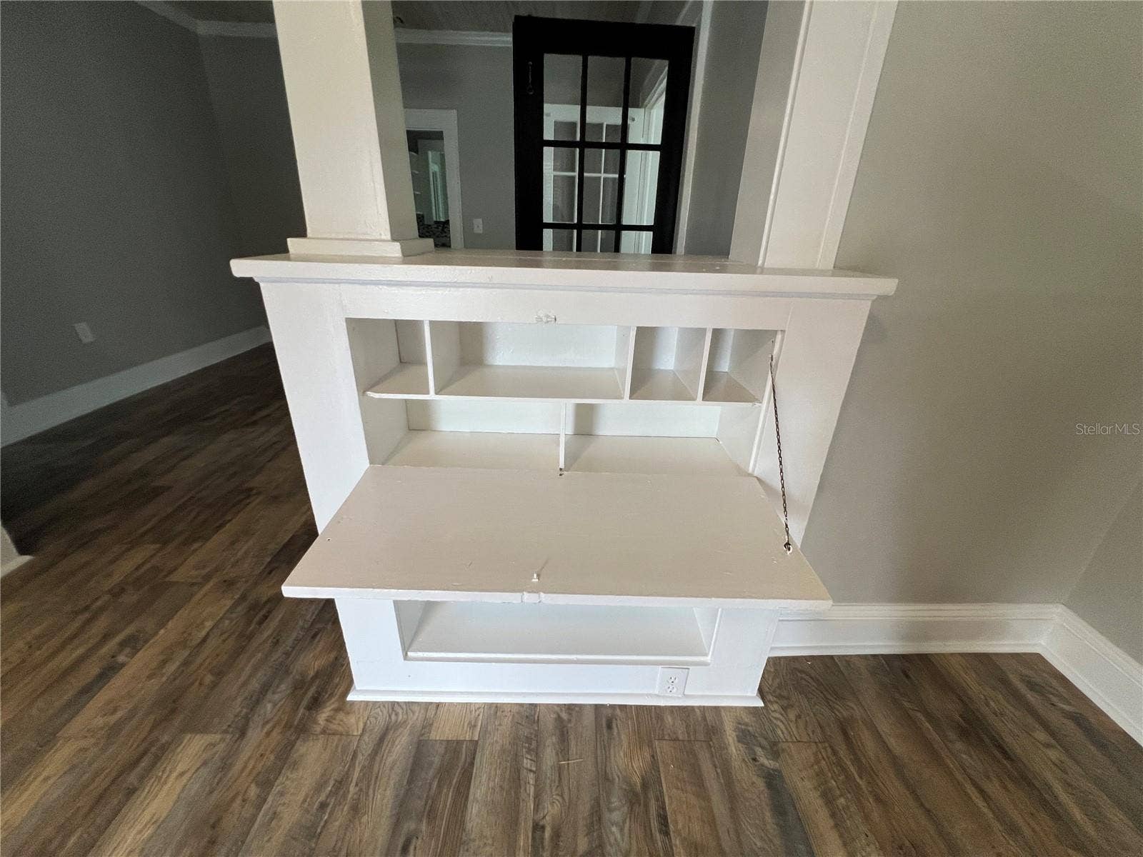 Built-In Desk Living Room