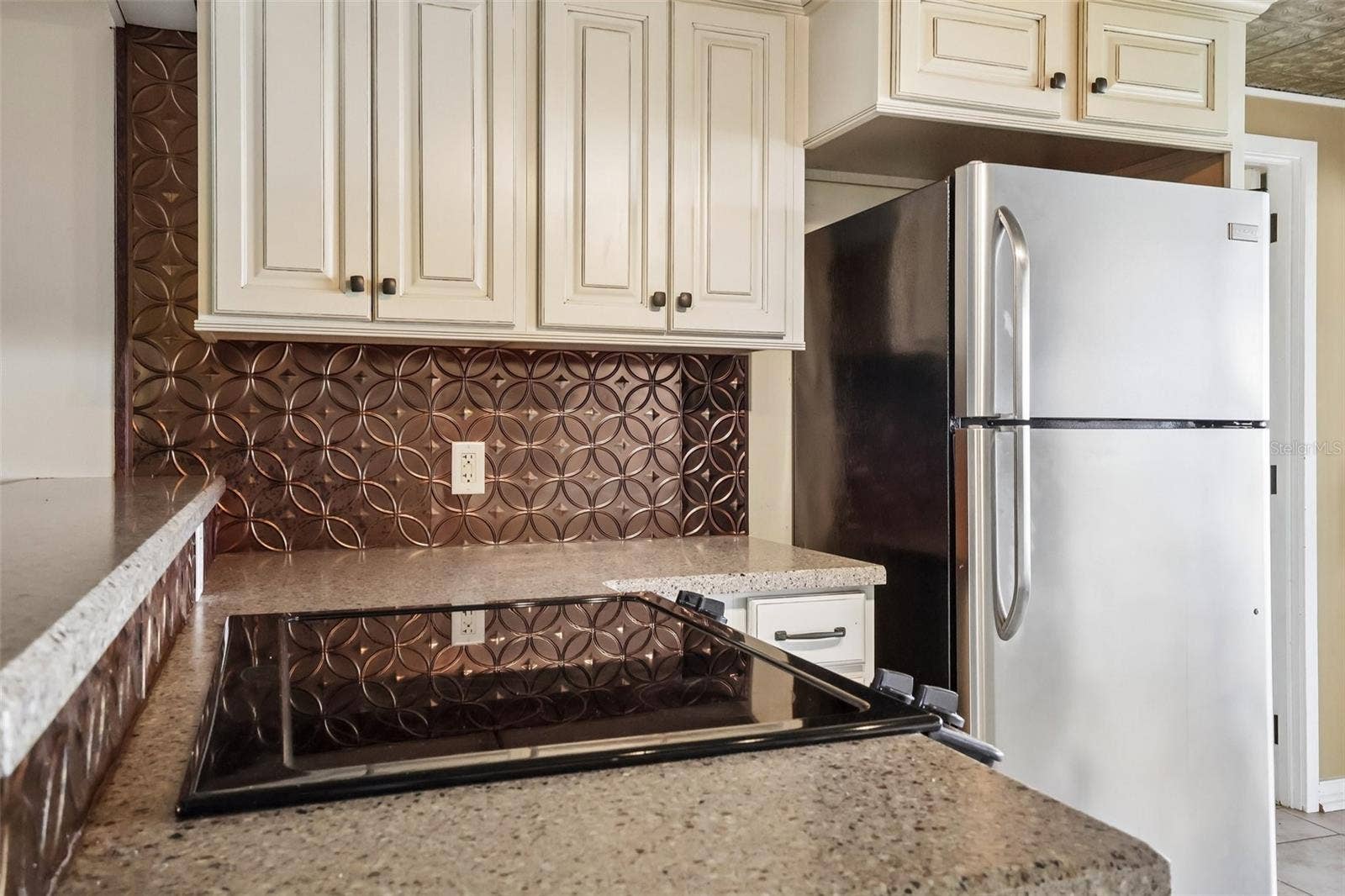 722 LAKE DORA DRIVE, Tavares, FL 32778 722 LAKE DORA DRIVE, Tavares, FL 32778