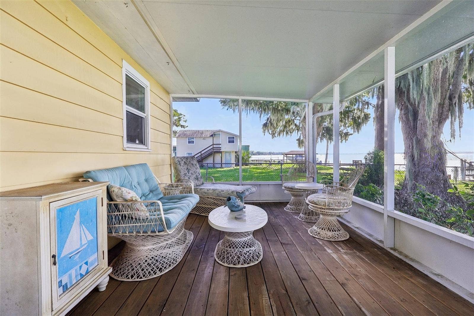 722 LAKE DORA DRIVE, Tavares, FL 32778 722 LAKE DORA DRIVE, Tavares, FL 32778