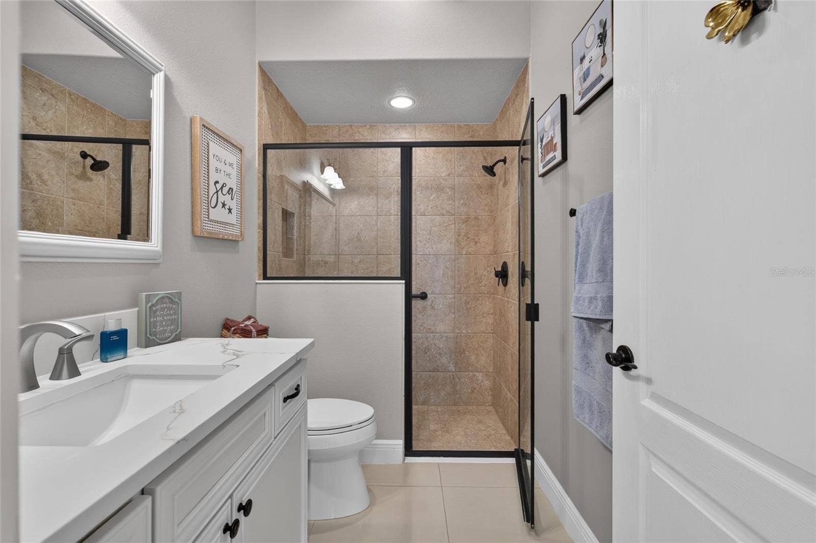 2077 VICKERS PLACE, The Villages, FL 32163 2077 VICKERS PLACE, The Villages, FL 32163