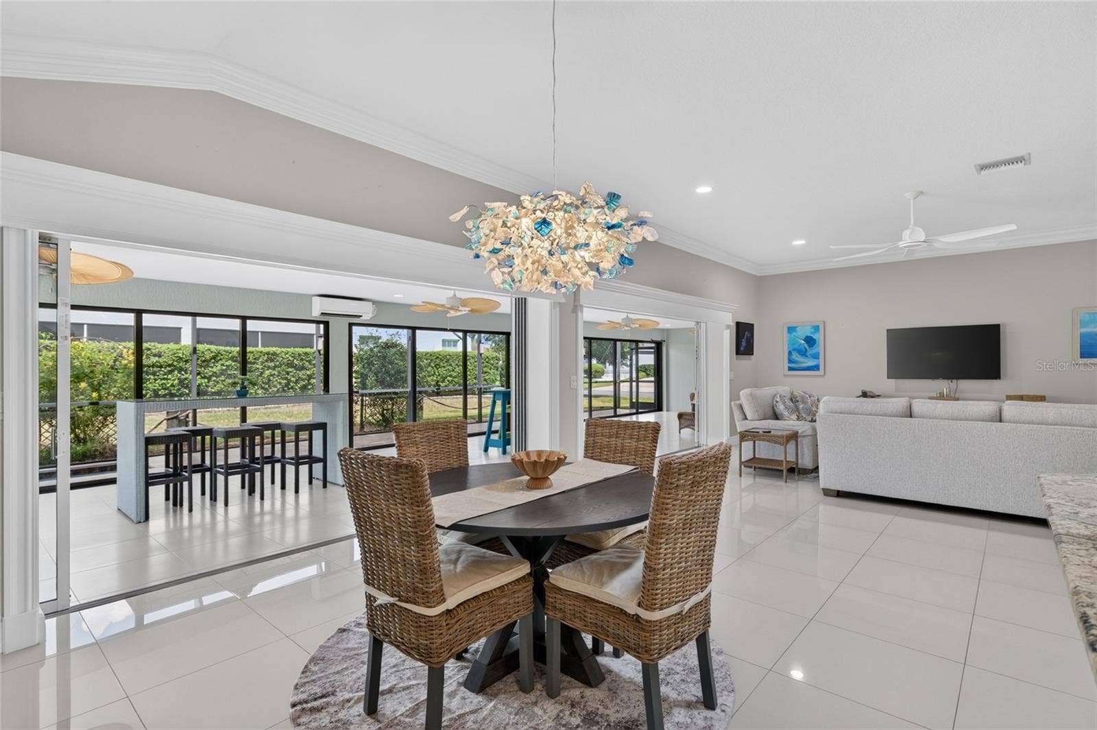 2077 VICKERS PLACE, The Villages, FL 32163 2077 VICKERS PLACE, The Villages, FL 32163