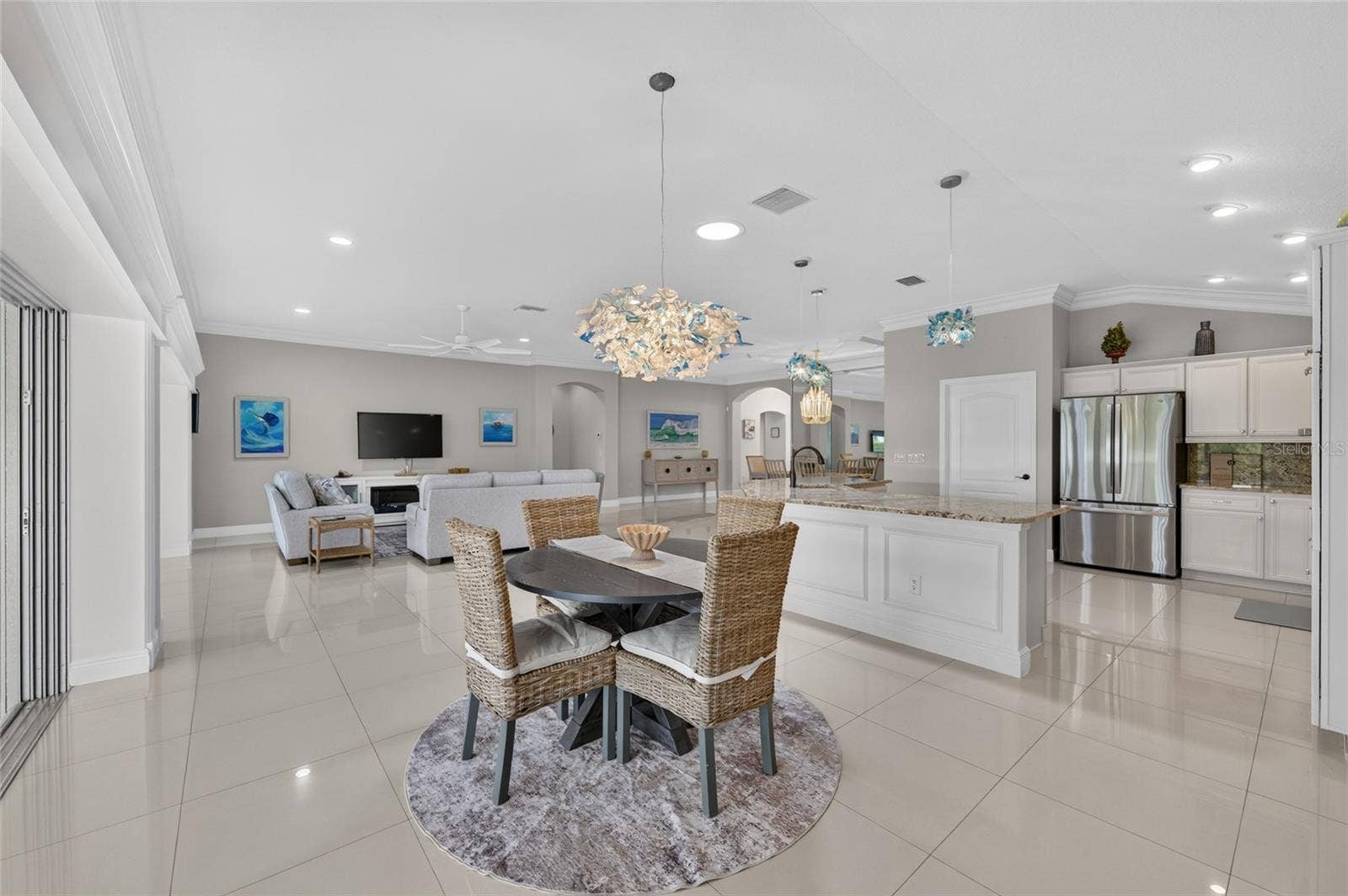 2077 VICKERS PLACE, The Villages, FL 32163 2077 VICKERS PLACE, The Villages, FL 32163