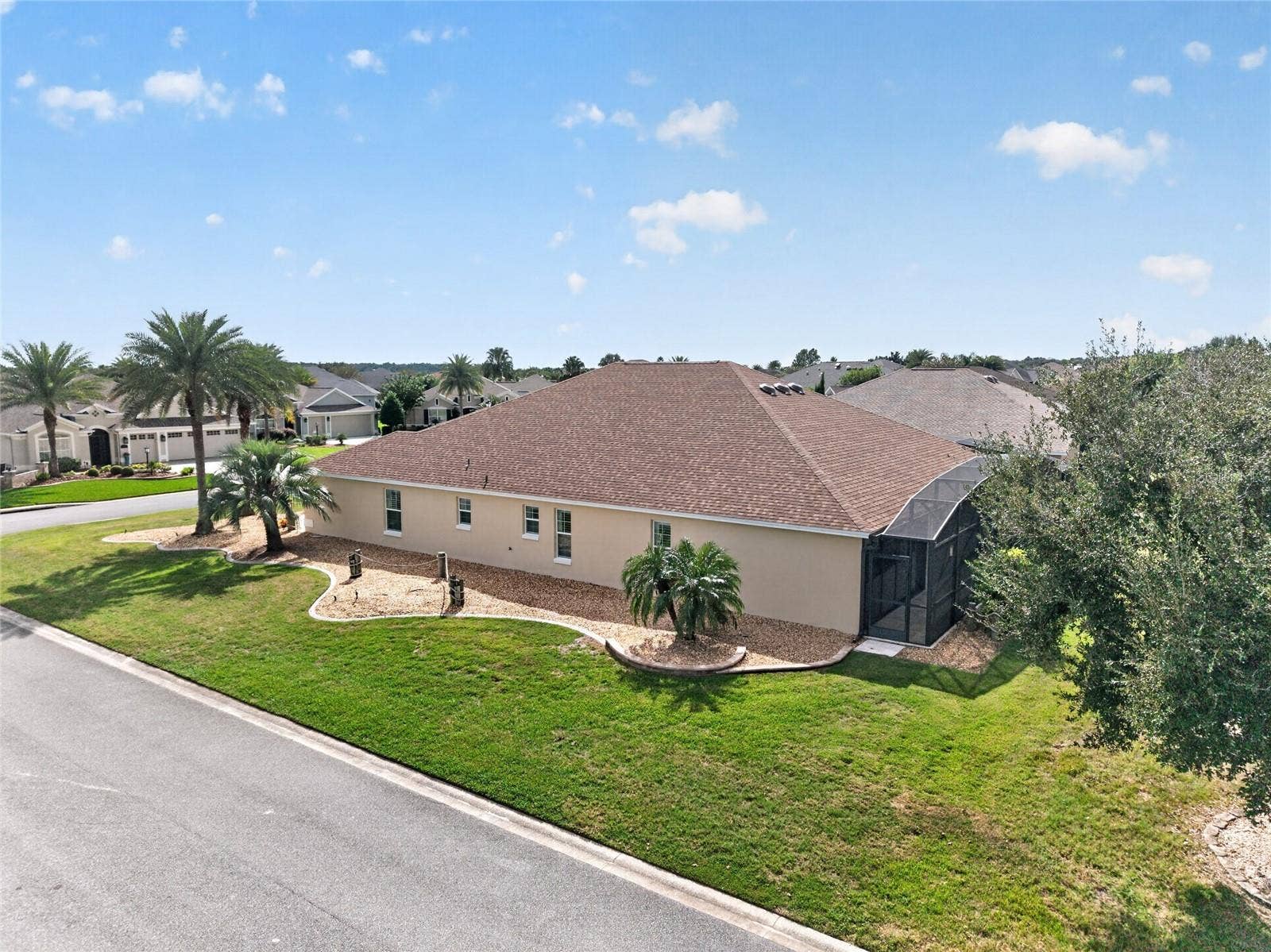 2077 VICKERS PLACE, The Villages, FL 32163 2077 VICKERS PLACE, The Villages, FL 32163